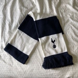 NWOT Tottenham Hotspur Scarf